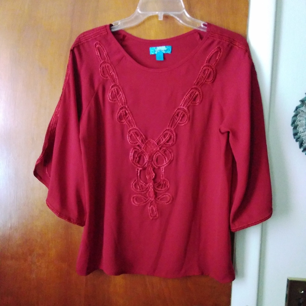 buttons Burgundy Shirt size M